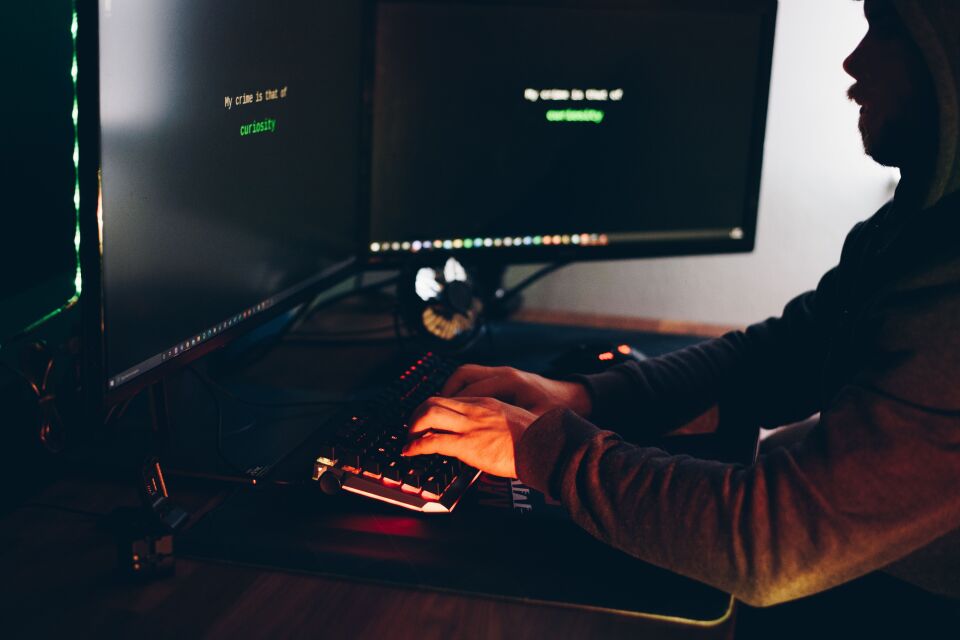 Yeni saldırı alanı yapay zeka tedarik zinciri 
