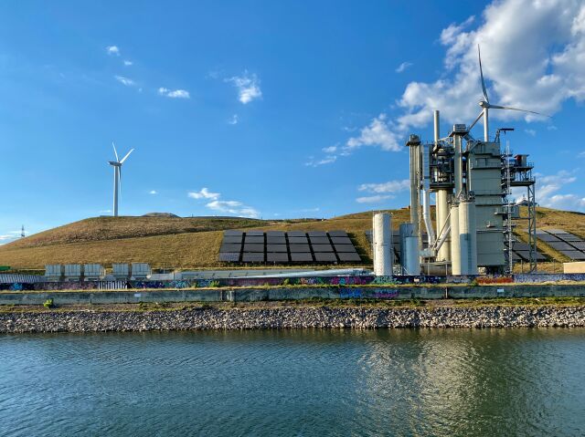 Sürdürülebilir enerji için yenilenebilir ve doğal enerji kaynaklarından tüm dünyada aynı oranda fayda sağlanması hedefleniyor. 